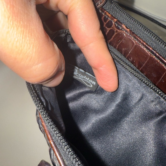 EUC Brighton Crossbody Bag - Picture 4 of 8